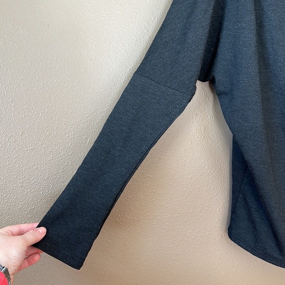 Women’s Velvet Rose cowl neck sweater; size small - Picture 4 of 9